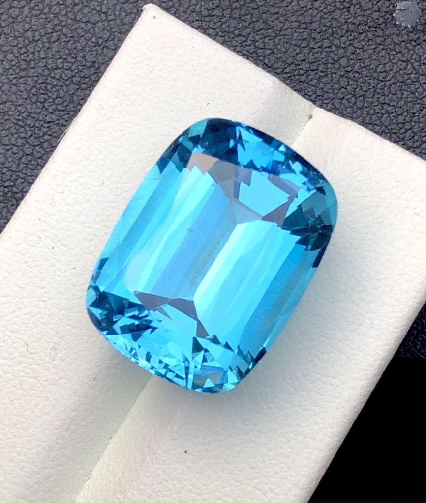 42.50 Carats Top Grade Swiss Blue Topaz Gemstone - 20X17X14 mm (1 of 2)
