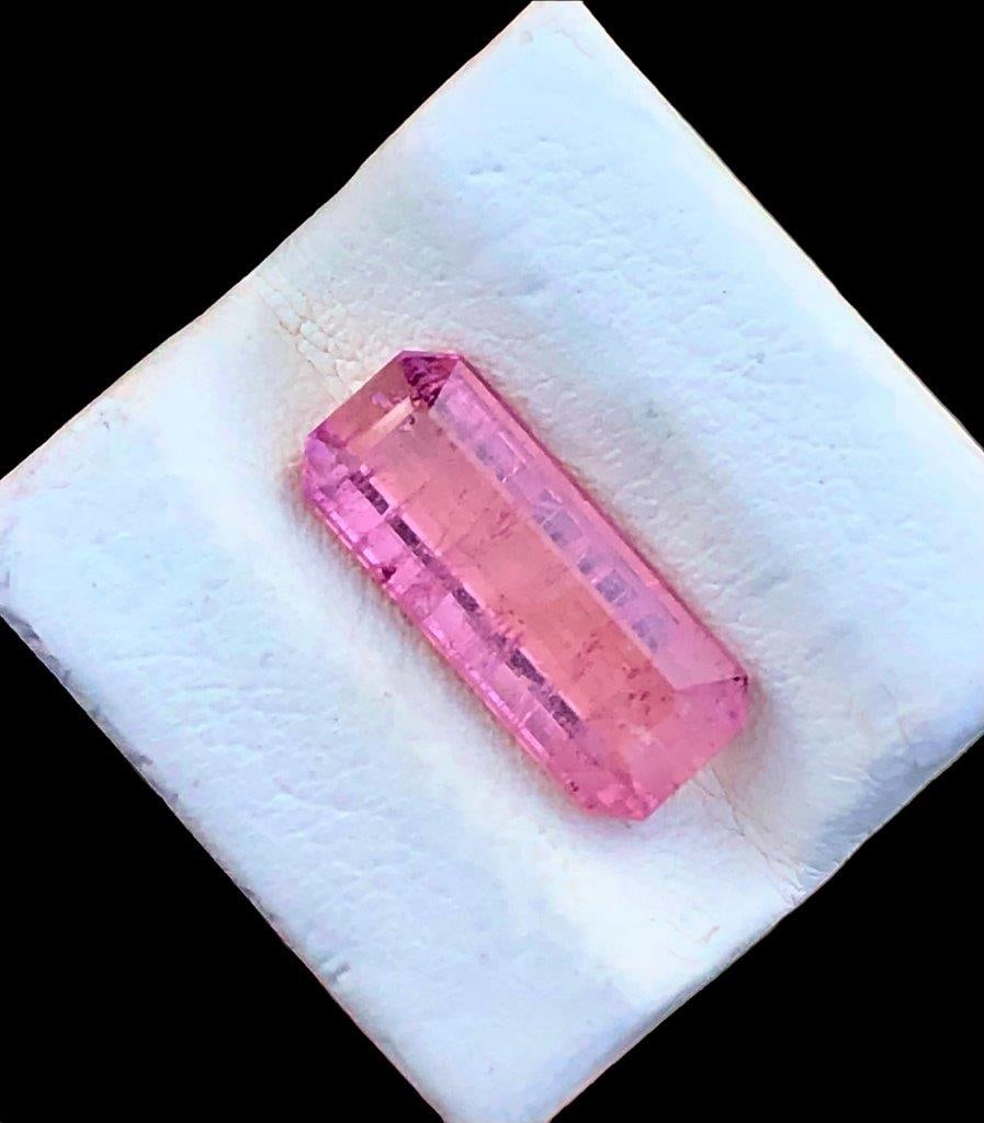 2.75 Carats Pink Tourmaline - 13X5X4 mm: 2.75 Carats Pink Tourmaline - 13X5X4 mm Shipping Rate: FREE SHIPPINGshipping rates are FREE WORLDWIDECombined shipping: We offer combine shipping on multiple items purchased to reduce shipping cost.