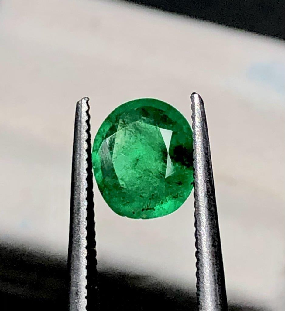 0.65 Carats Natural Emerald Gemstone From Afghanistan - 6X5.5X3 mm (1 of 4)