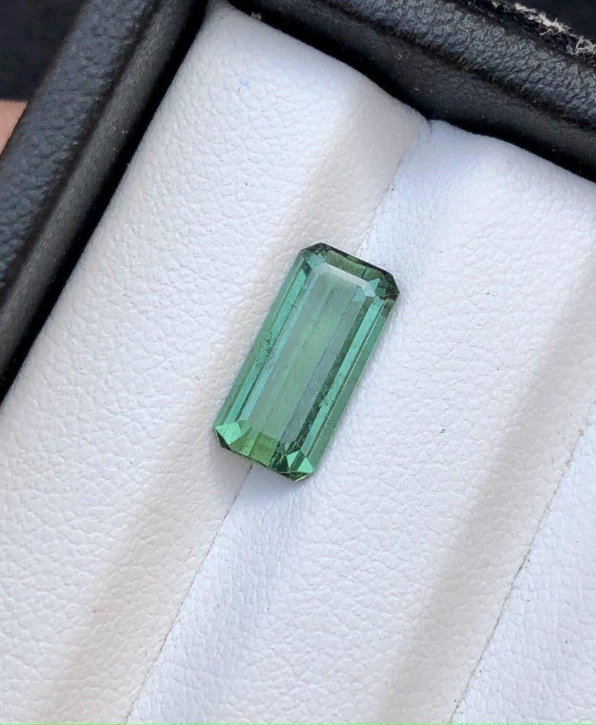 Green Tourmaline Gemstone Perfect For Ring - 2.65 Carats - 12X6X5 mm: Green Tourmaline Gemstone Perfect For Ring - 2.65 Carats - 12X6X5 mm FREE SHIPPING: