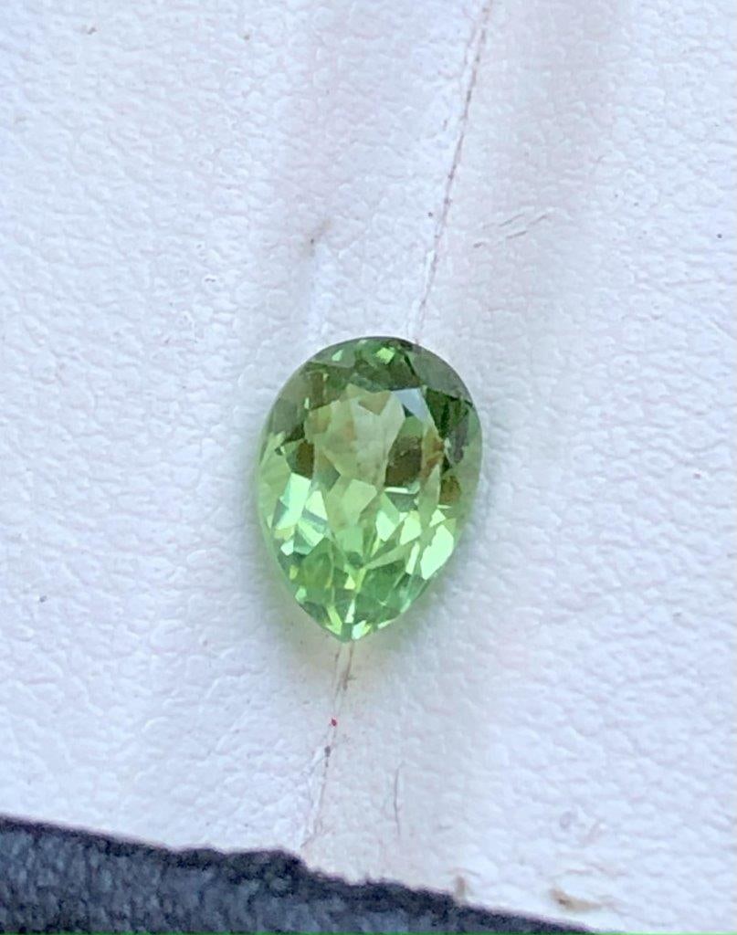 1.70 carats Green Tourmaline - 8X6X5 mm: 1.70 carats Green Tourmaline - 8X6X5 mm FREE SHIPPING: