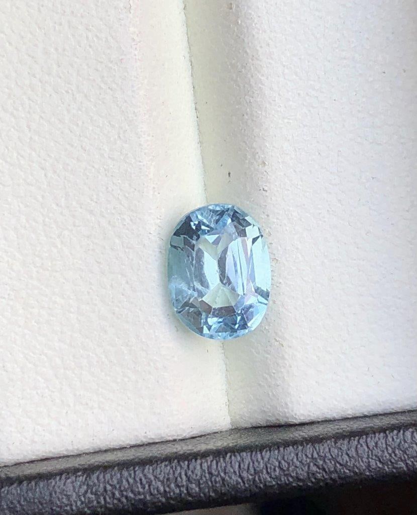 2 Carats Santa Maria Aquamarine Gemstone - 9X7X5 mm: 2 Carats Santa Maria Aquamarine Gemstone - 9X7X5 mm FREE SHIPPING: