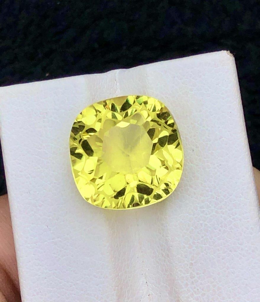 NATURAL LEMON QUARTZ - 15.00 carats 15X15X11 mm: NATURAL LEMON QUARTZ - 15.00 carats 15X15X11 mm FREE SHIPPING: