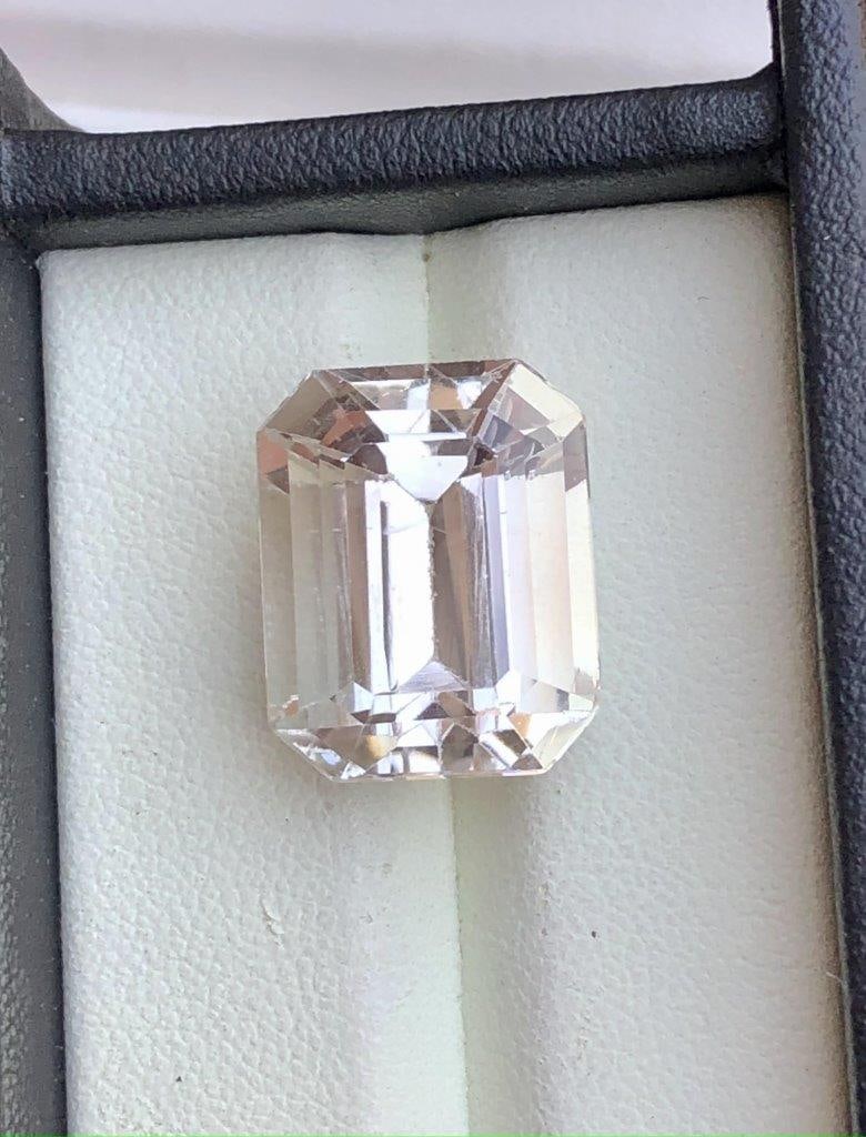Emerald Cut Natural Golden Topaz Gemstone - 20.55 Carats - 17X14X15 mm (1 of 4)