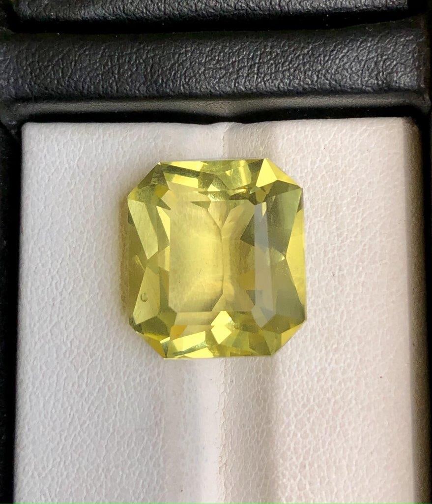 13.55 Carats Natural Citrine Quartz Gemstone - 16X15X9.5 mm (1 of 2)