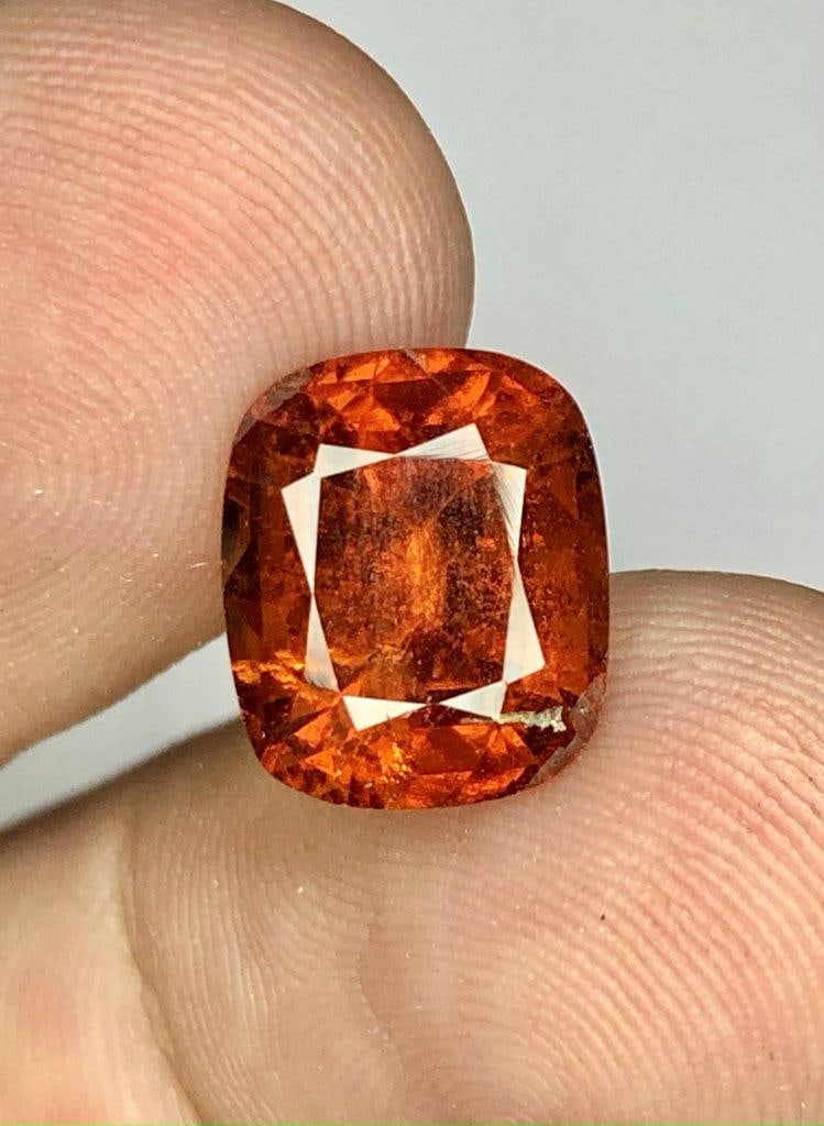 6.05 Carats Hessonite Garnet Gemstone - 11X9X7 mm (1 of 3)