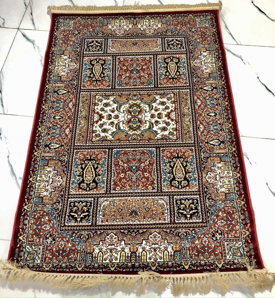 Traditional Jamal Rug (1 of 5)