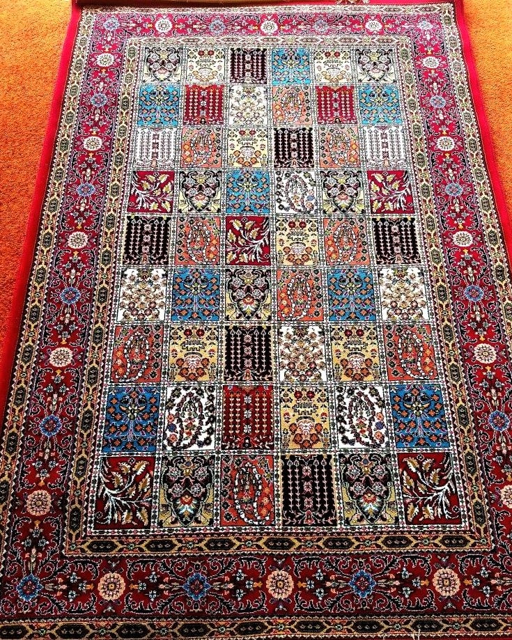 Isfahani Persian Rug (1 of 3)