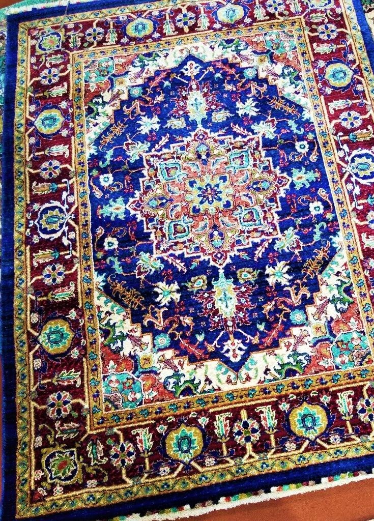 EXQUISITE PERSIAN Rug (1 of 2)