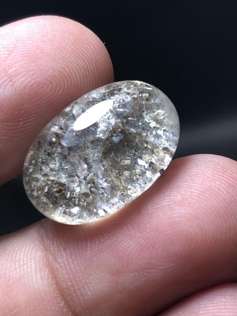 RHODOLITE GARNET GEMSTONE - 3.60 CARATS - 10X7X5 mm: RHODOLITE GARNET GEMSTONE - 3.60 CARATS - 10X7X5 mm Shipping: