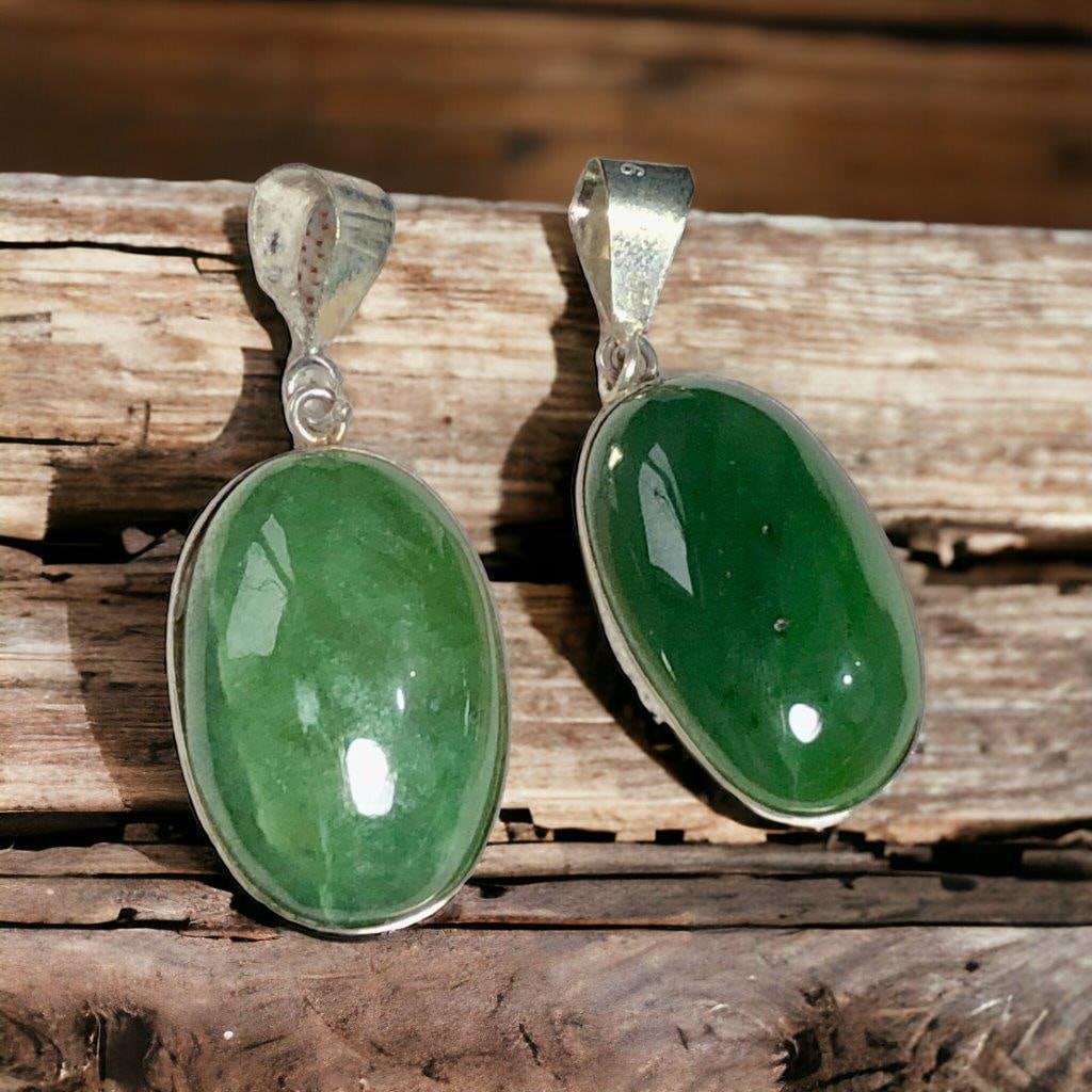 Natural Nephrite Jade Pendants Necklace (1 of 2)