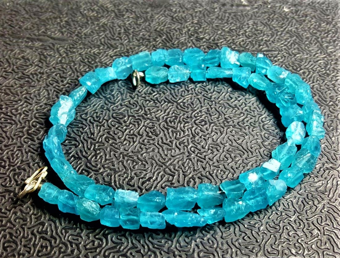 APITITE Healing Stone Necklace (1 of 2)