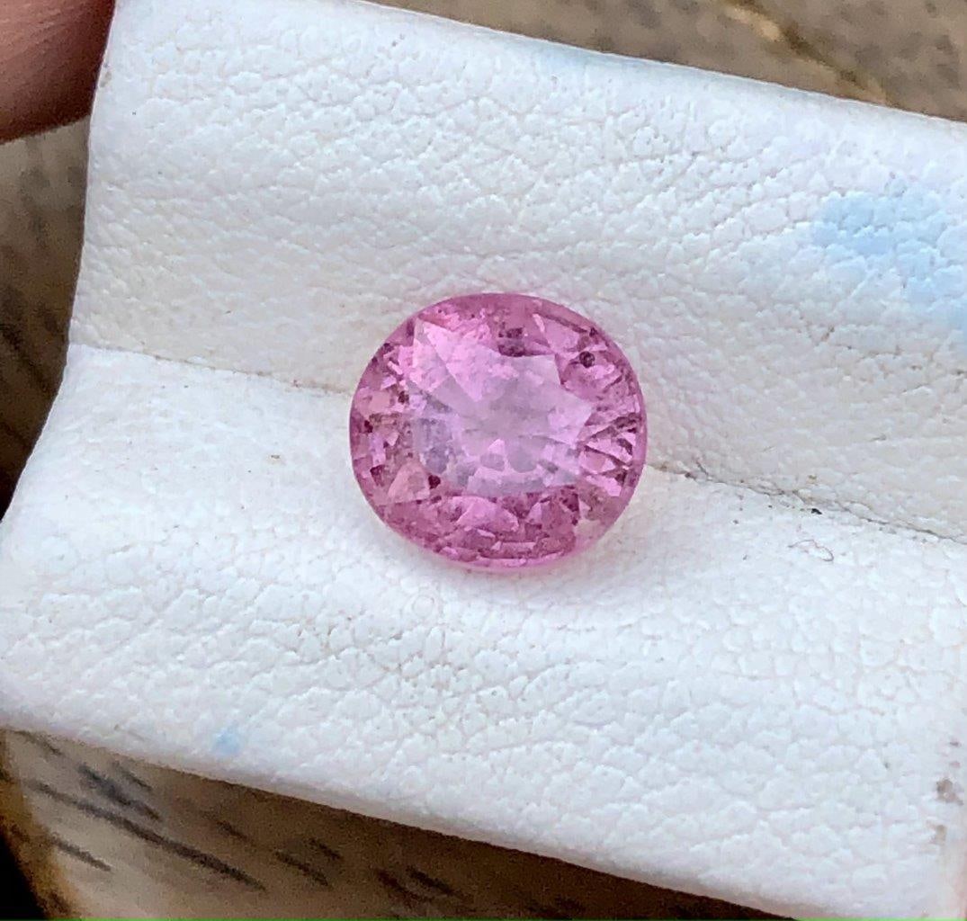 1.75 Carats Natural Pink Spinal - 7X7X5 mm: 1.75 Carats Natural Pink Spinal - 7X7X5 mm Shipping Rate: $15.00 .shipping rates are determined by Parcel weight and destination.Combined shipping: We offer combine shipping on multiple items purchase