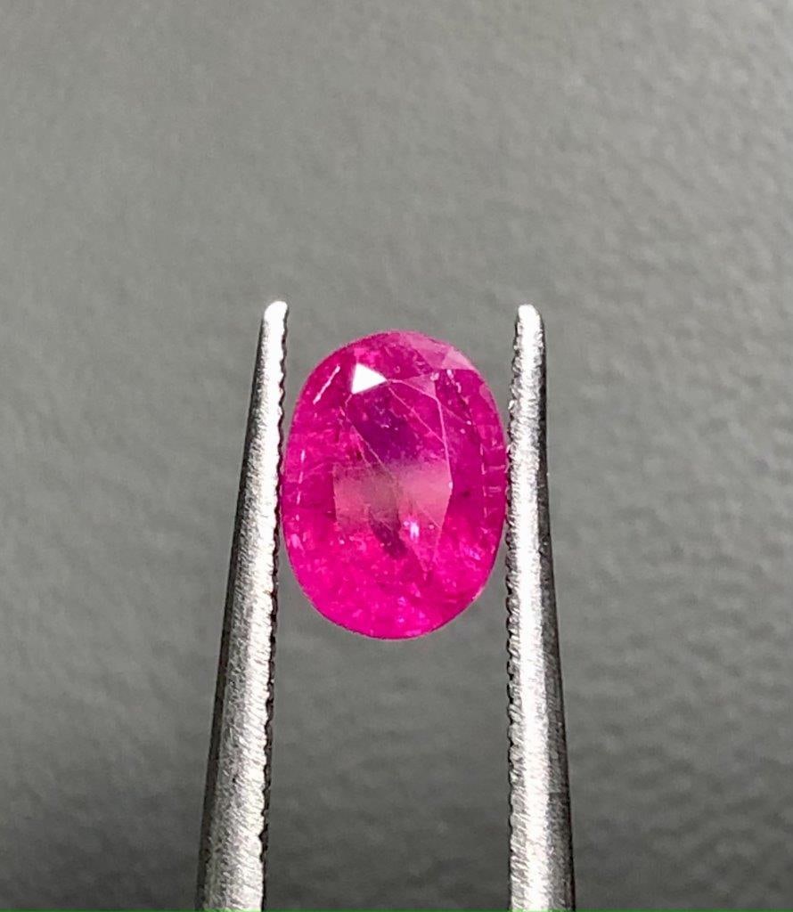 1.40 Carats Natural Ruby - 7X5X4 mm (1 of 3)