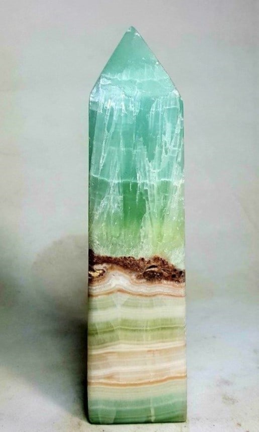 Aragonite Tower - 431 Grams: Aragonite Tower - 431 GramsShipping Rate: $45.00 .shipping rates are determined by Parcel weight and destination.Combined shipping: We offer combine shipping on multiple items purchased to reduce ship