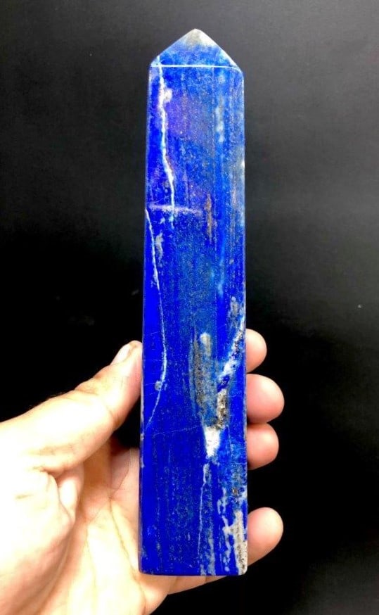 AAA Quality lapis lazuli tower - 760 Grams: AAA Quality lapis lazuli tower - 760 GramsShipping Rate: $65.00 .shipping rates are determined by Parcel weight and destination.Combined shipping: We offer combine shipping on multiple items purchased