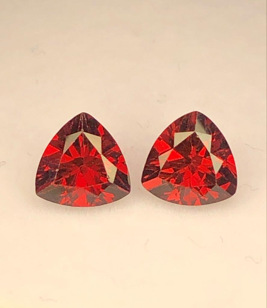 2.65 Carats Rhodolite Garnet Paired Pigeon Red For Earrings - 7x7x4 mm: 2.65 Carats Rhodolite Garnet Paired Pigeon Red For Earrings - 7x7x4 mm Shipping: