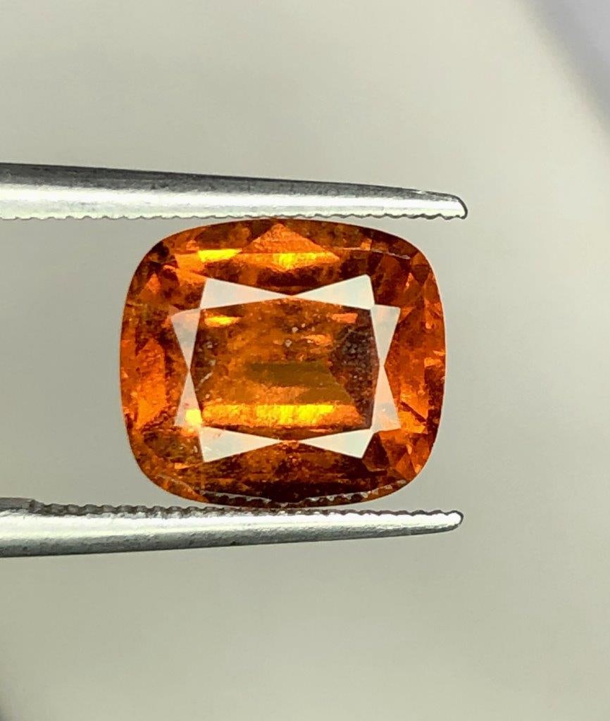 2.80 Carats Natural Hessonite Garnet Gemstone - 9X8X6 mm: 2.80 Carats Natural Hessonite Garnet Gemstone - 9X8X6 mm Shipping: