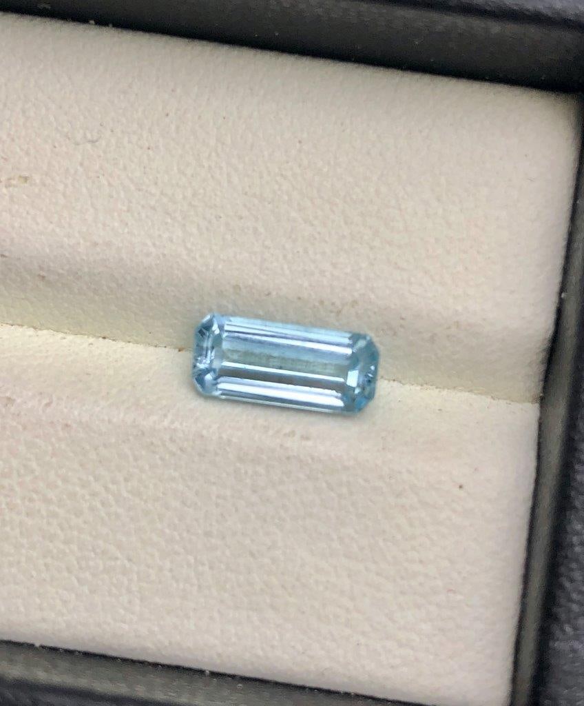 1.30 Carats Emerald Cut Aquamarine Gemstone - 11X5X4 mm (1 of 3)