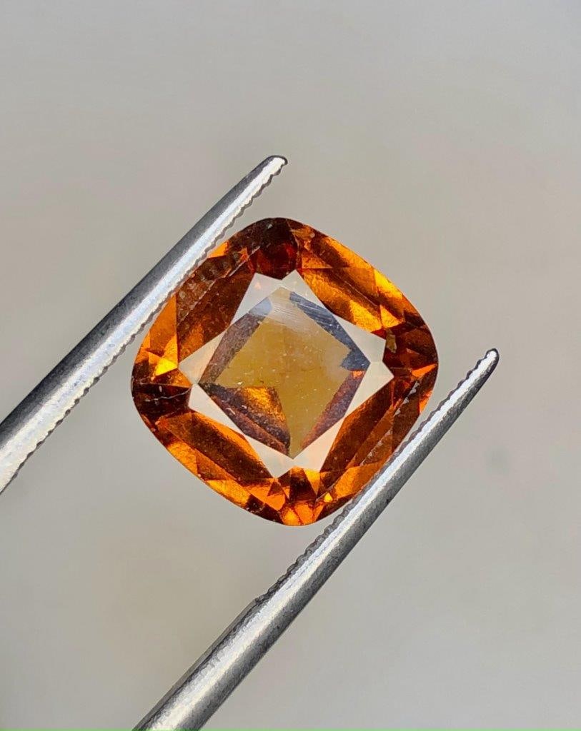 4.10 Carats Natural Hessonite Garnet Gemstone - 10X10X5 mm: 4.10 Carats Natural Hessonite Garnet Gemstone - 10X10X5 mm Choose design of your own and we will make it for youWe accept custom order in Sterling Silver, Gold and Platinum in WholeSale