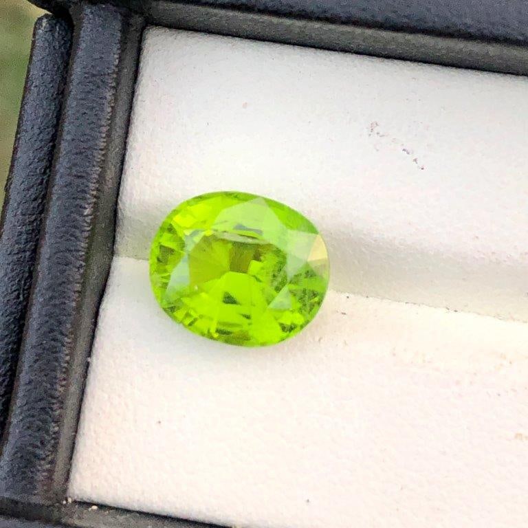 6.15 Carats Oval Shape Amazing Peridot Gemstone - 12X10X7 mm: 6.15 Carats Oval Shape Amazing Peridot Gemstone - 12X10X7 mm Choose design of your own and we will make it for youWe accept custom order in Sterling Silver, Gold and Platinum in WholeSale PriceColored