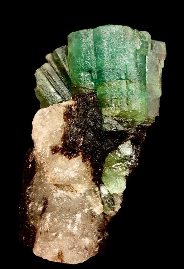 92.06 Grams Natural Emerald Crystals On MATRIX - 67.5X44.7X28 mm (1 of 3)