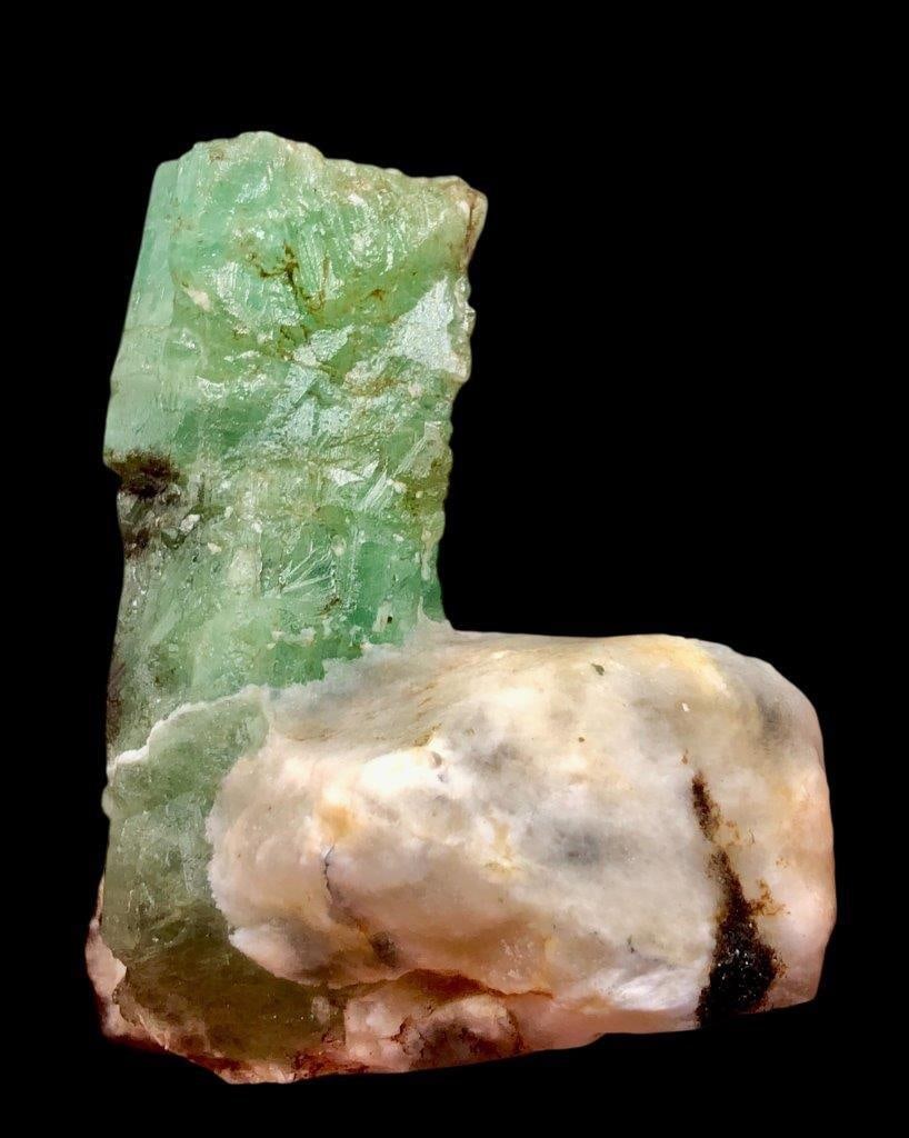 129 Grams Standing Natural Emerald Crystal On MATRIX - 61.1X47X44 mm (1 of 6)