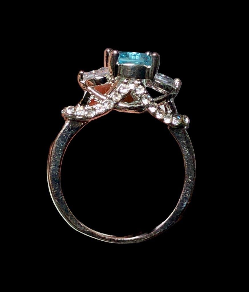 Zirconia Ring for Women, Wedding Ring: Zirconia Ring for Women, Wedding Ring FREE SHIPPING Shipping rates are determined by Parcel weight and destination.