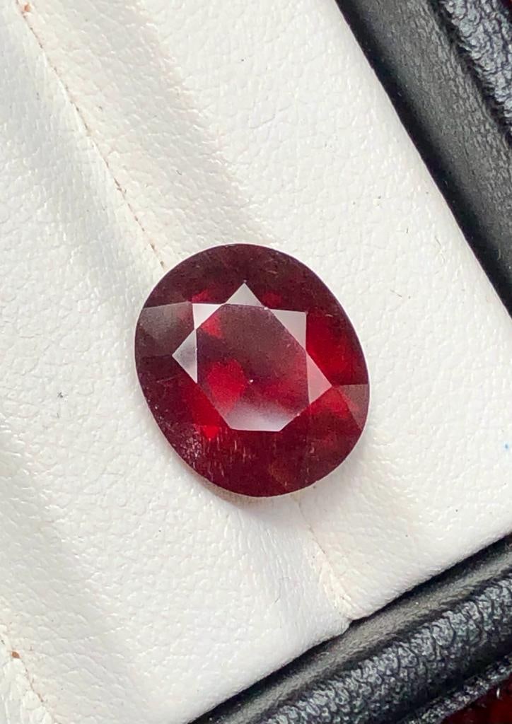 Pretty Rhodolite Gaarnet Gemstone for jewelry - 6.05 Carats - 12X11X7 mm (1 of 4)