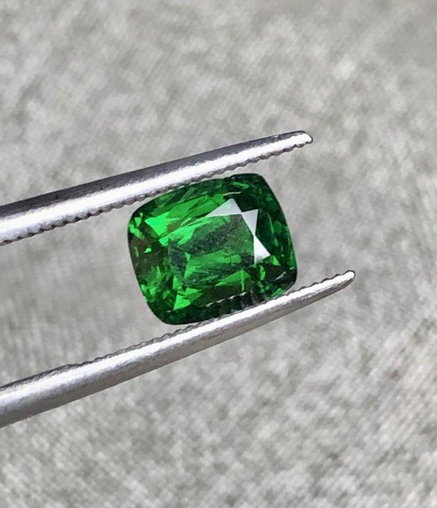 1.35 Carats Tsavorite Garnet Gemstone - 7X6X4 mm (1 of 4)