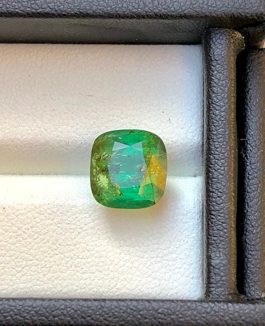 5.65 Carats Natural Chrome Tourmaline Gemstone - 10X9X8 mm (1 of 2)