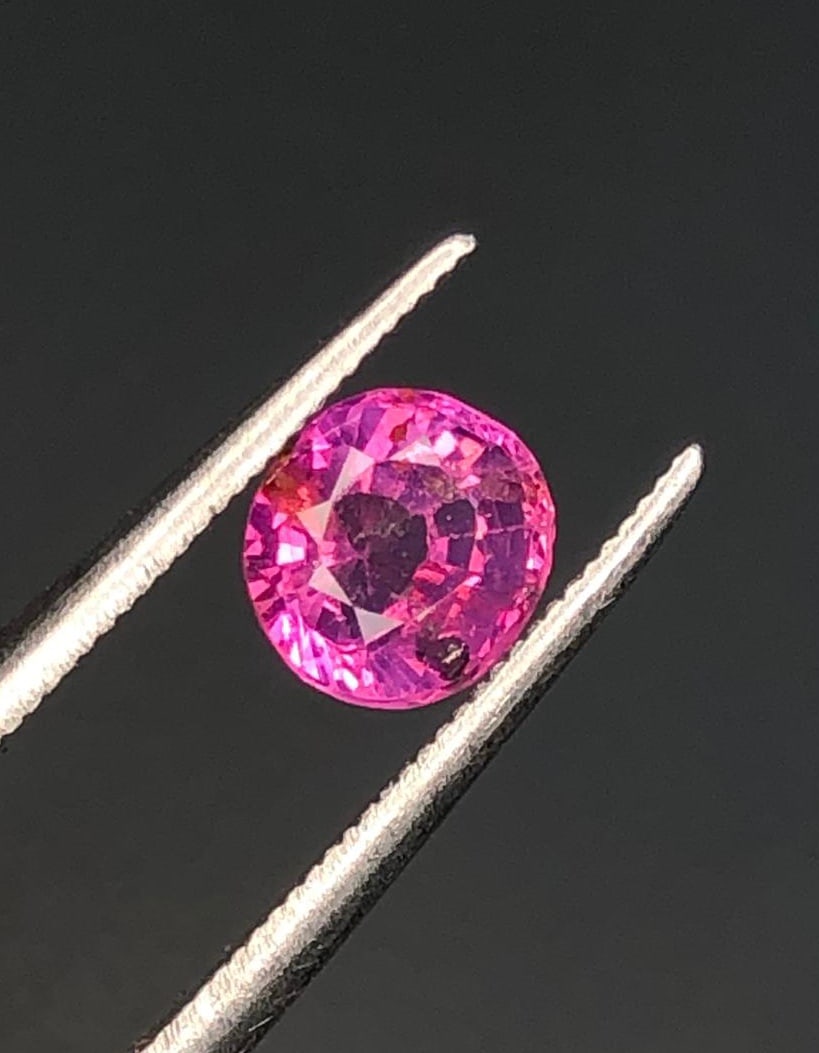 Fine Quality Natural Ruby Gemstone AFGHANISTAN - 1 Carats - 6X6X4 mm (1 of 3)