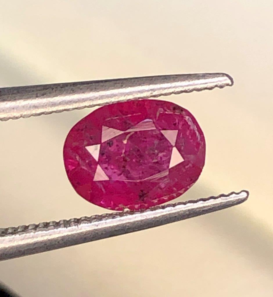 0.85 Carats Natural Ruby Gemstone - 6.5X5X2.75 mm (1 of 4)