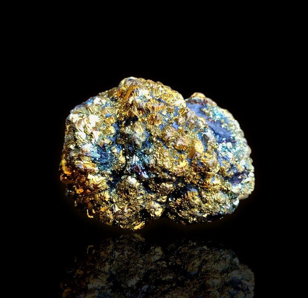 104 Grams High Quality Pyrite cluster With Rainbow Inclusion - 43X34X34 mm (1 of 4)