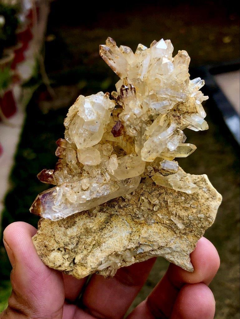 Quartz Cluster On Matrix - 107.90 Grams - 83X68X37 mm: Quartz Cluster On Matrix - 107.90 Grams - 83X68X37 mmShipping Rate: FREE SHIPPINGshipping rates are determined by Parcel weight and destination.Combined shipping: We offer combine shipping on multiple