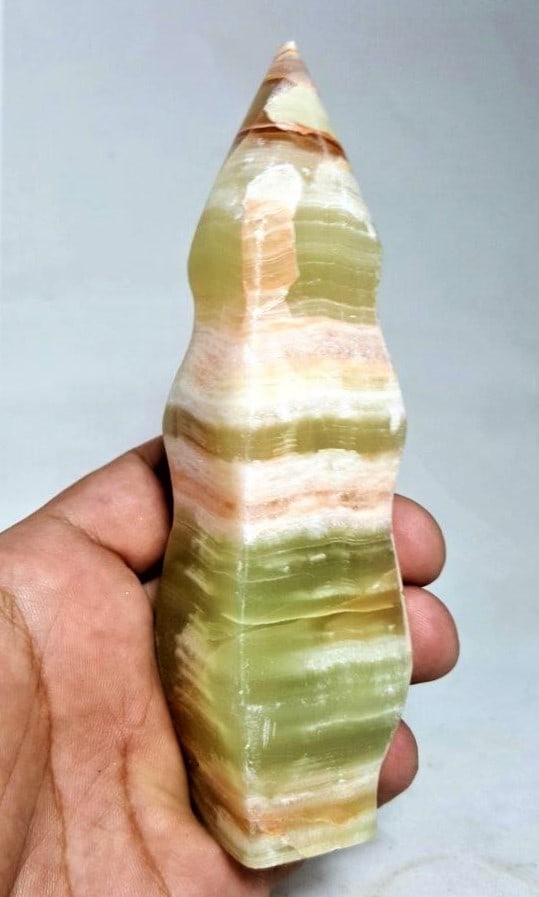 220 Grams onyx Tower: 220 Grams onyx Tower Shipping: $36.00. Shipping rates are determined by Parcel weight and destination.