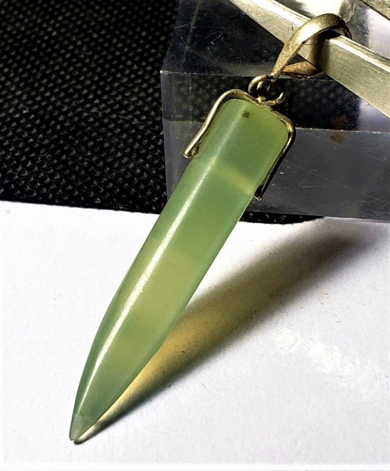 Sterling Silver Green Sarpentine Pendant: Sterling Silver Green Sarpentine Pendant - Fashion Jewelry - 44X8.5X8 mm Shipping: $23.00. Shipping rates are determined by Parcel weight and destination.