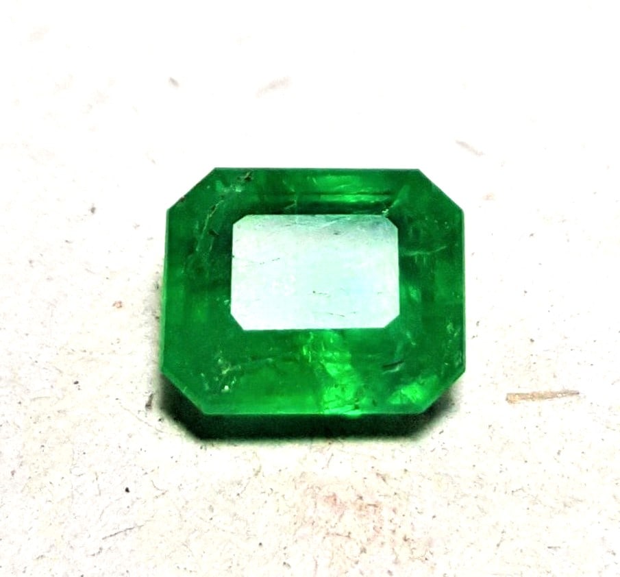 Top Grade Emerald Cut Vivid Green Emerald - 2.20 Carats (1 of 6)