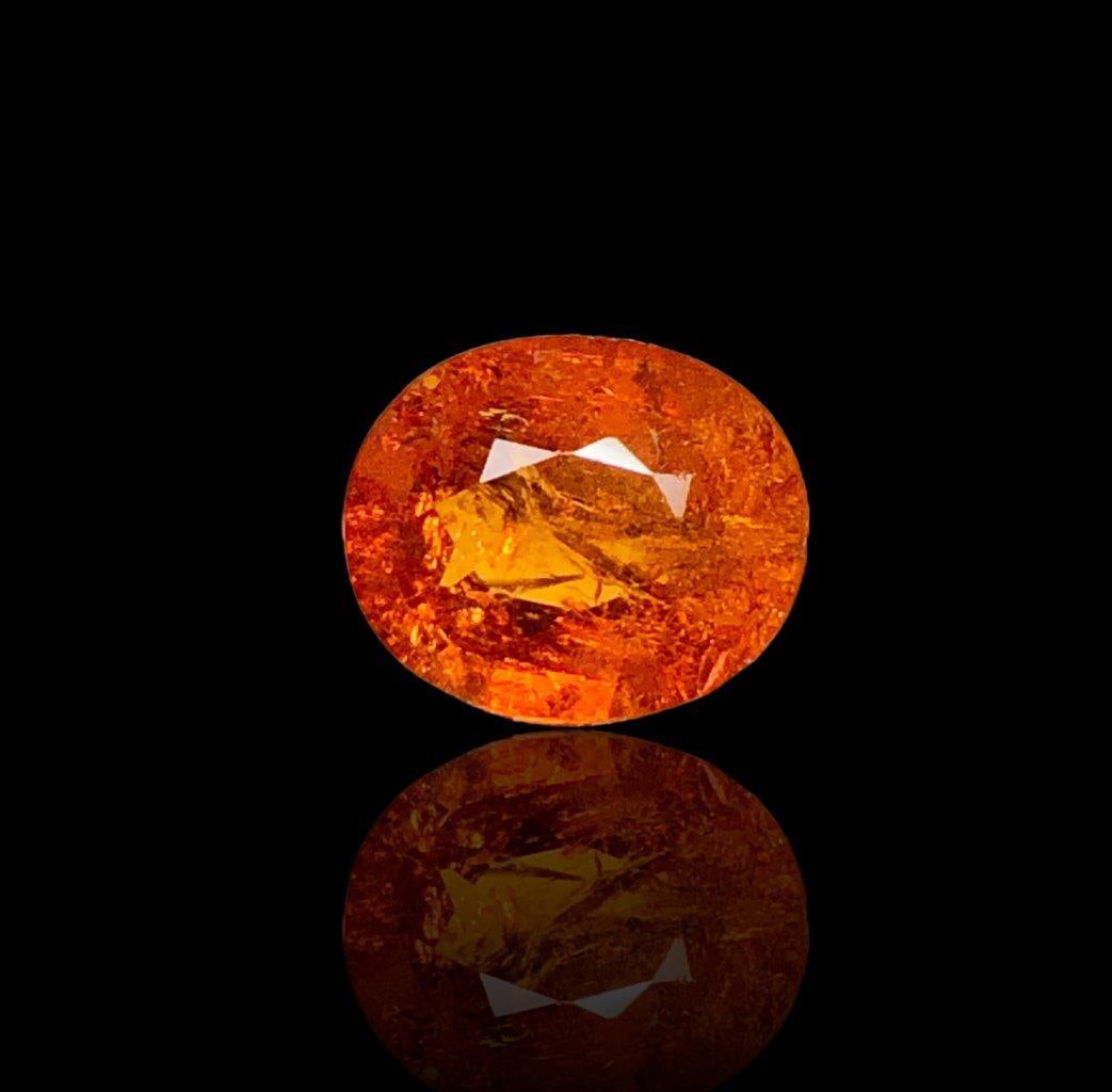 2.15 Carats Natural Spessartite Garnet Jewelry Size - 9X7X4 mm: 2.15 Carats Natural Spessartite Garnet Jewelry Size - 9X7X4 mmShipping Rate: $15.00 .shipping rates are determined by Parcel weight and destination.Combined shipping: We offer combine shipping on mult