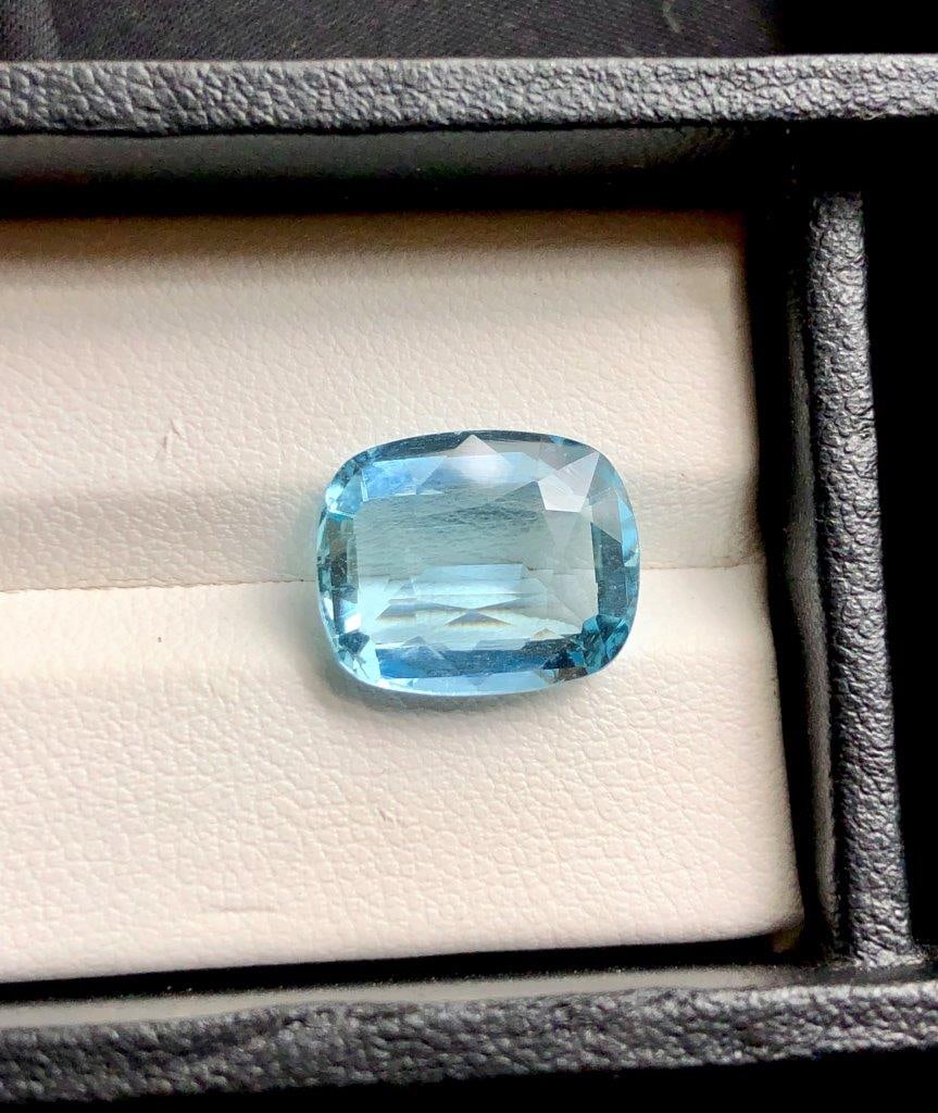 6.20 Crts Top Quality Natural Aquamarine - 14X12X6 mm: 6.20 Crts Top Quality Natural Aquamarine - 14X12X6 mmShipping Rate: $15.00 .shipping rates are determined by Parcel weight and destination.Combined shipping: We offer combine shipping on multiple item