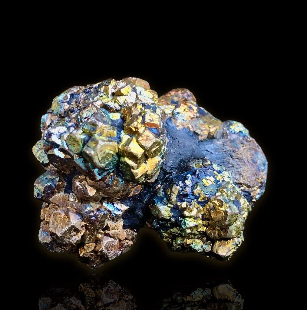 280 Grams High Quality Pyrite cluster With Rainbow Inclusion - 60X45X42 mm: 280 Grams High Quality Pyrite cluster With Rainbow Inclusion - 60X45X42 mmShipping Rate: $23.00 .shipping rates are determined by Parcel weight and destination.Combined shipping: We offer combine ship