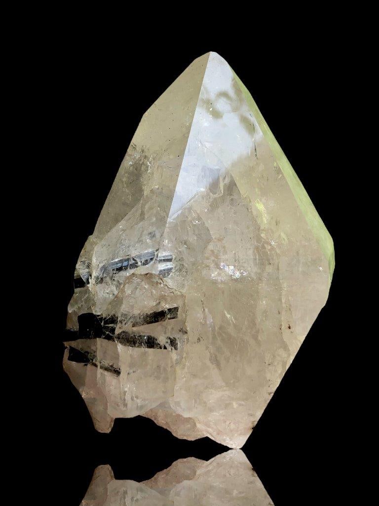 Aquamarine With Quartz Combined with Black tourmaline Cluster - 784 Grams - 123X87X77 mm: Aquamarine With Quartz Combined with Black tourmaline Cluster - 784 Grams - 123X87X77 mmShipping Rate: $65.00 .shipping rates are determined by Parcel weight and destination.Combined shipping: We offe