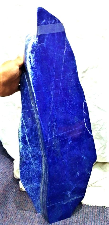 38 KG Lapis Lazuli Tumble With Pyrite: 38 KG Lapis Lazuli Tumble With Pyrite 3000shipping rates are determined by Parcel weight and destination.Combined shipping: We offer combine shipping on multiple items purchased to reduce shipping cos