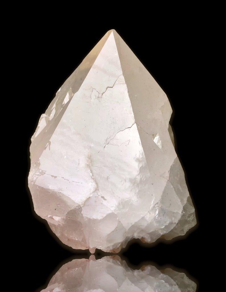 1186 Grams Healing Quartz Crystal From Skardu Pakistan - 133X130X95 mm (1 of 4)