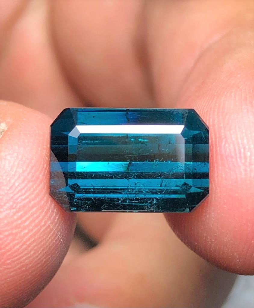 8.15 Carats Natural Indicolite Tourmaline Gemstone for Jewelry - 15X10X8 mm: 8.15 Carats Natural Indicolite Tourmaline Gemstone for Jewelry - 15X10X8 mm Shipping Rate: FREE SHIPPINGshipping rates are FREE WORLDWIDECombined shipping: We offer combine shipping on multiple items