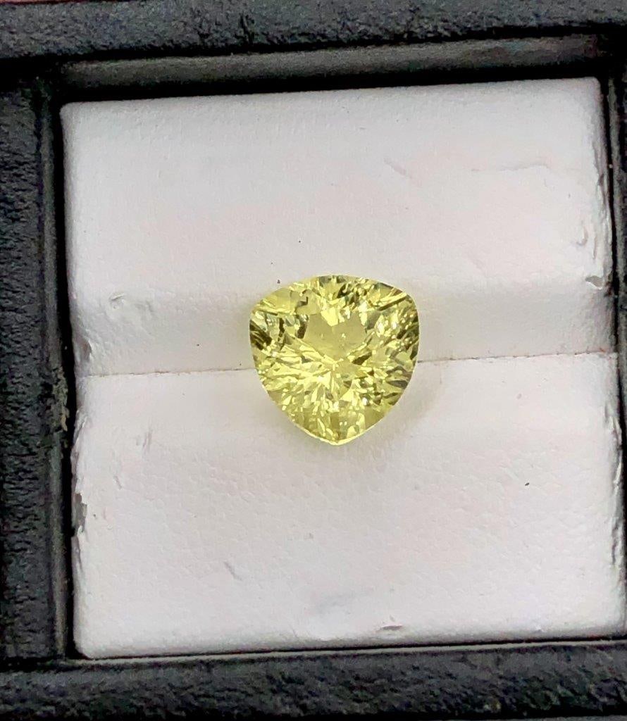 Firey Citrine Quartz - 3 Carats - 10X7X10 mm (1 of 4)