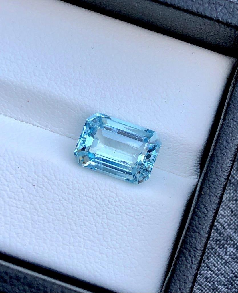 2.55 Carats Aquamarine Precious Gemstone - 10X7X5 mm: 2.55 Carats Aquamarine Precious Gemstone - 10X7X5 mmShipping Rate: FREE SHIPPINGshipping rates are FREE WORLDWIDECombined shipping: We offer combine shipping on multiple items purchased to reduce ship
