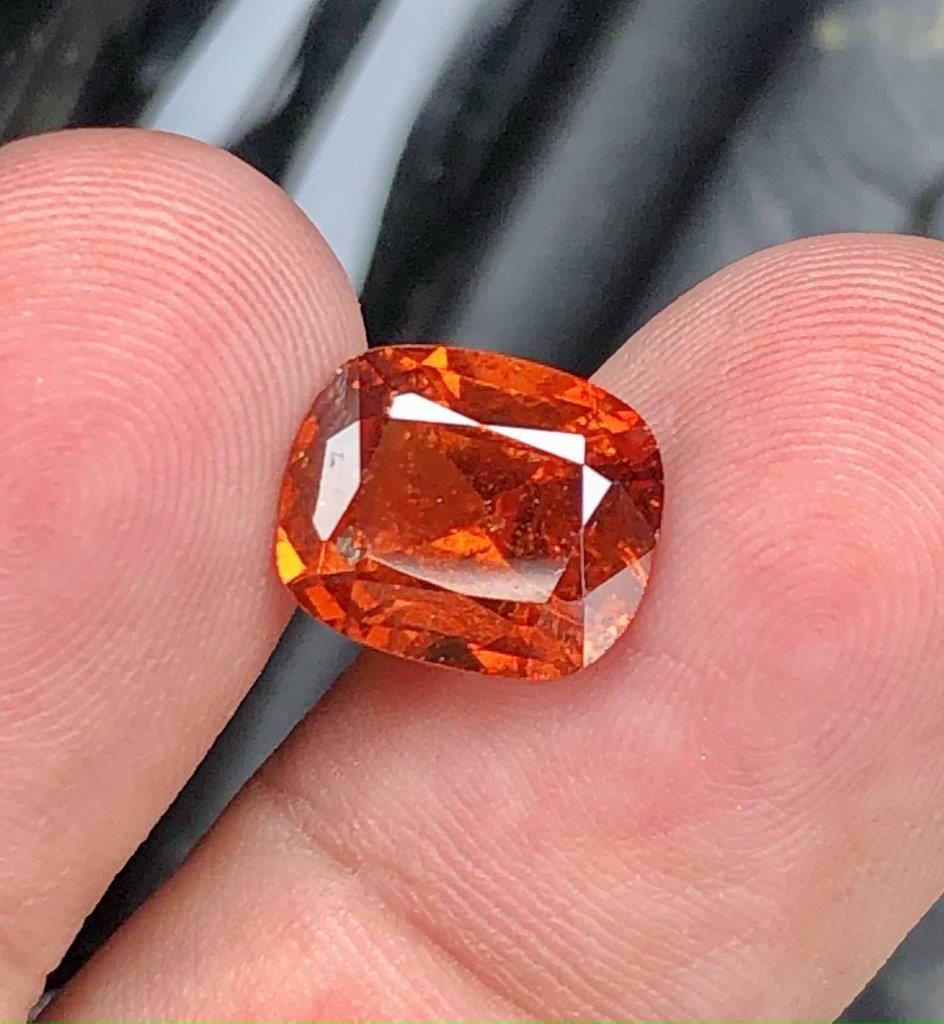 5.05 Carats Natural Hessonite Garnet Gemstone - 11X9X7 mm (1 of 3)