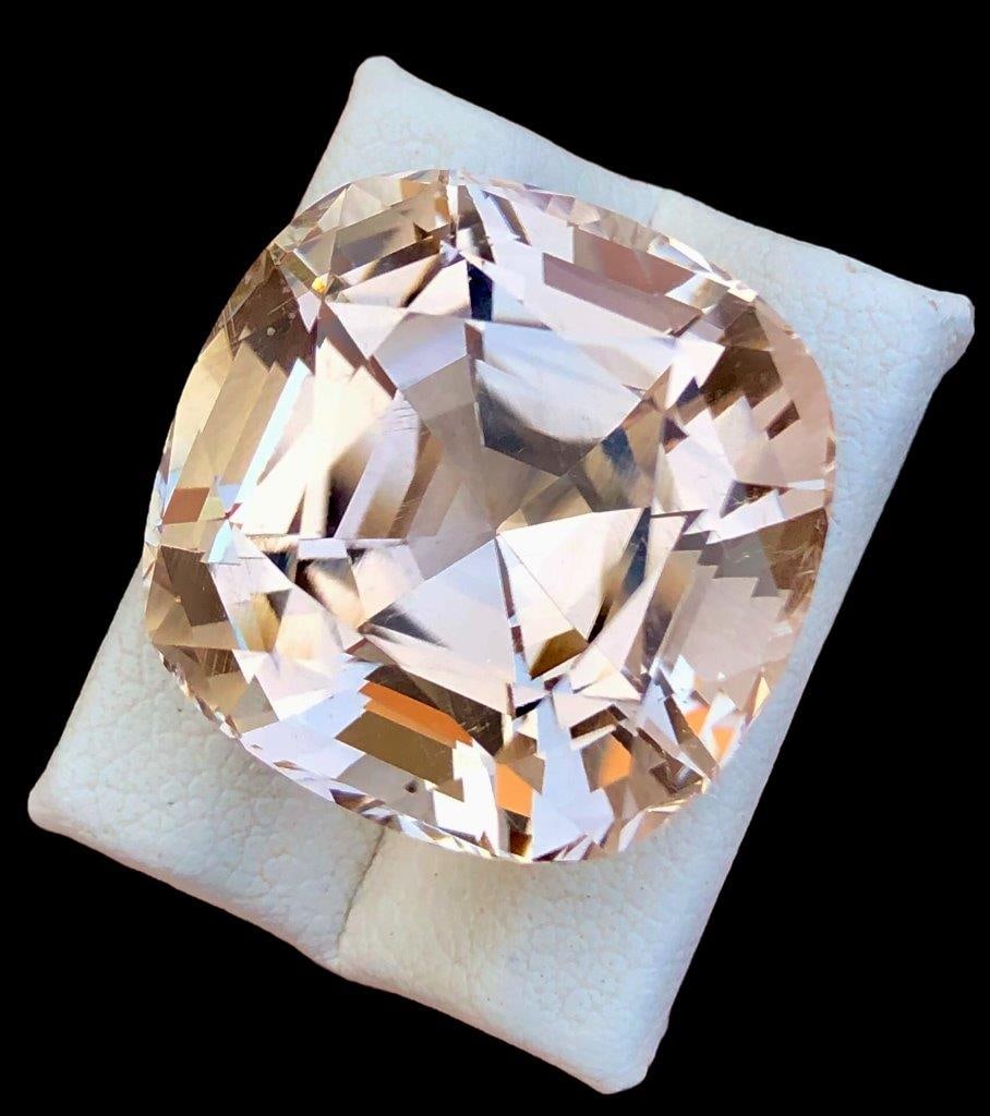 32.45 Carats Asscher Cut Golden Topaz - 18X18X13 mm: 32.45 Carats Asscher Cut Golden Topaz - 18X18X13 mm Shipping Rate: FREE SHIPPINGshipping rates are FREE WORLDWIDECombined shipping: We offer combine shipping on multiple items purchased to reduce ship