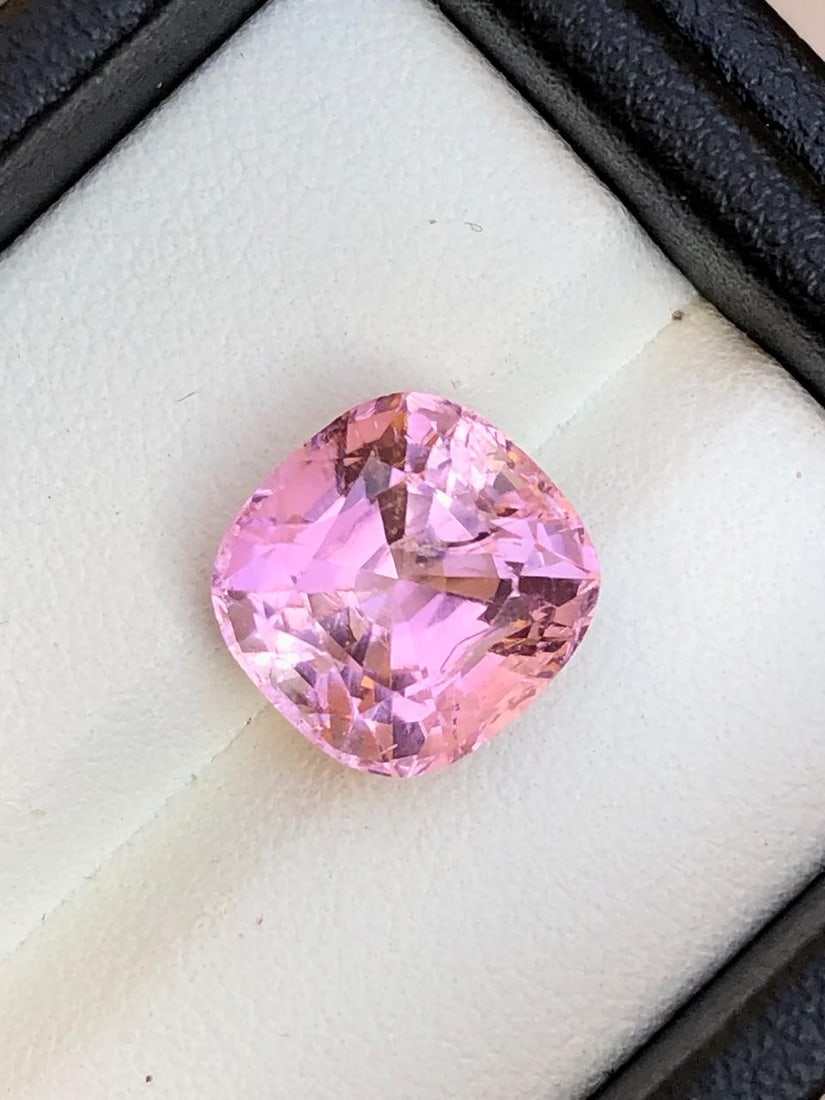 6.65 Carats Top Quality Baby Pink Tourmaline Gemstone - 11X11X8.5 mm: 6.65 Carats Top Quality Baby Pink Tourmaline Gemstone - 11X11X8.5 mmShipping Rate: FREE SHIPPINGshipping rates are FREE WORLDWIDECombined shipping: We offer combine shipping on multiple items purchase